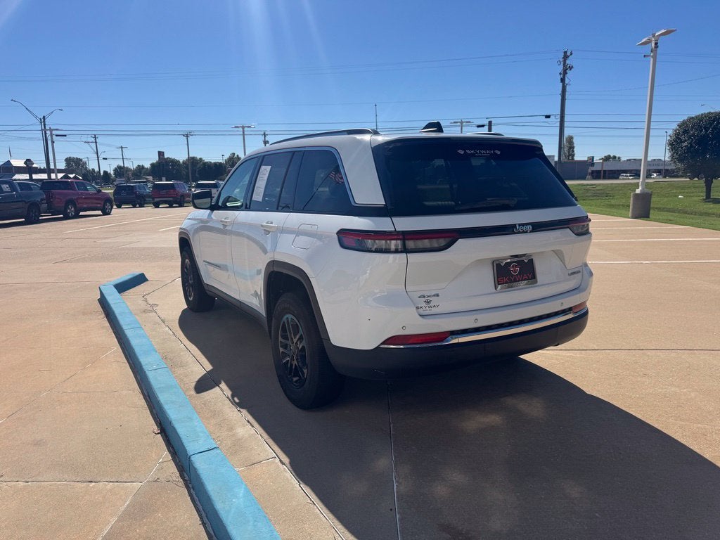 2024 Jeep Grand Cherokee Laredo