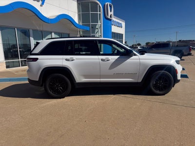2024 Jeep Grand Cherokee Laredo