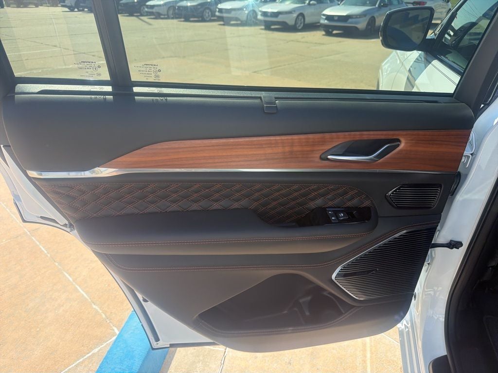 2024 Jeep Grand Cherokee L Summit