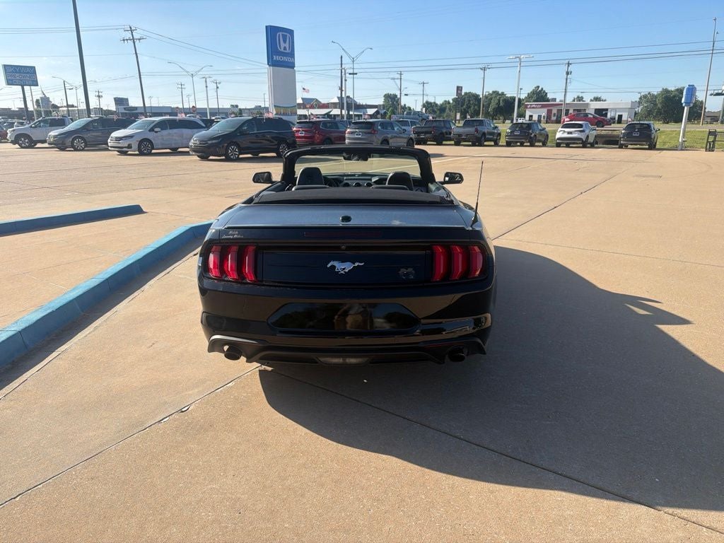 2022 Ford Mustang EcoBoost Premium