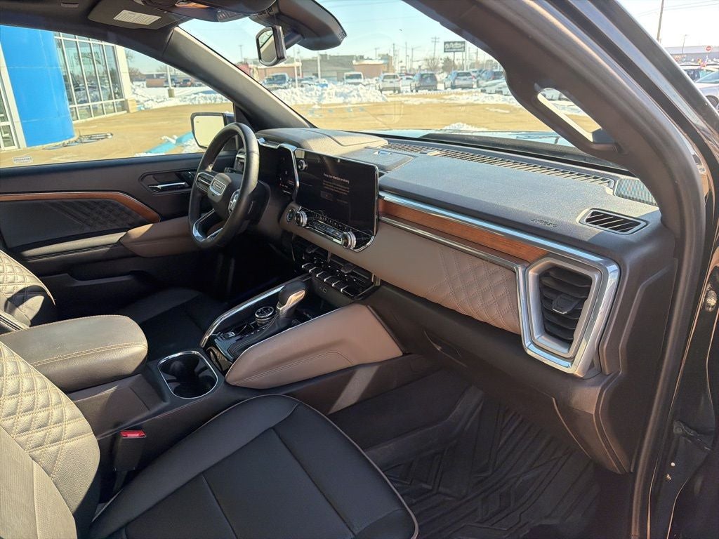 2023 GMC Canyon Denali