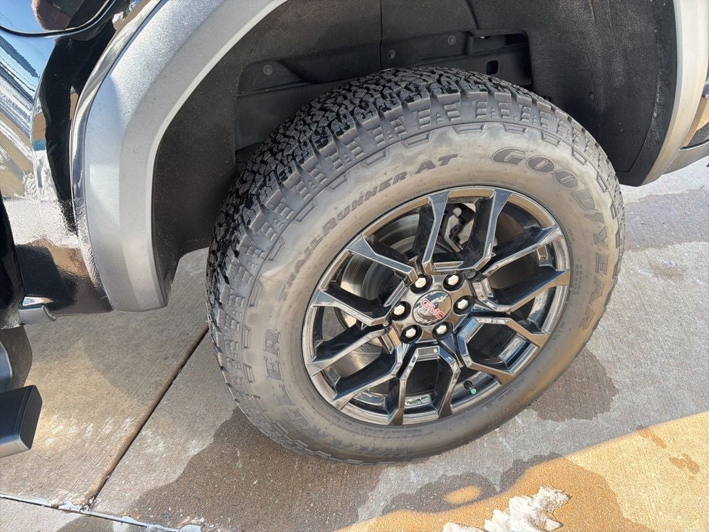 2023 GMC Canyon Denali