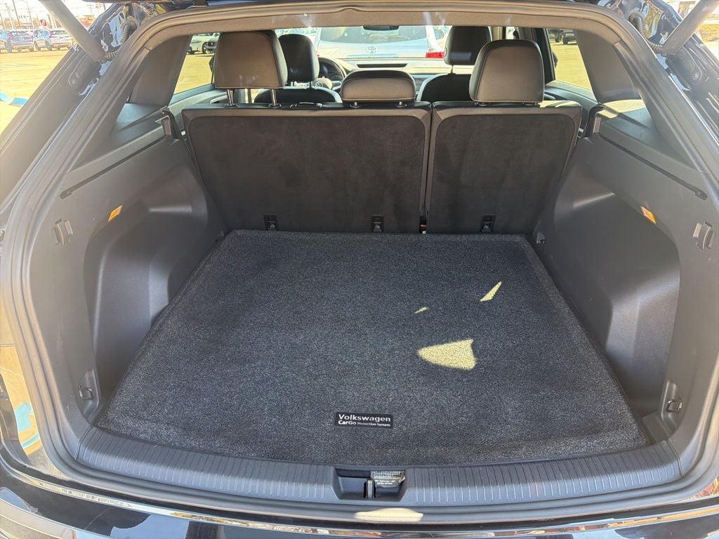 2020 Volkswagen Atlas Cross Sport 2.0T SE w/Technology