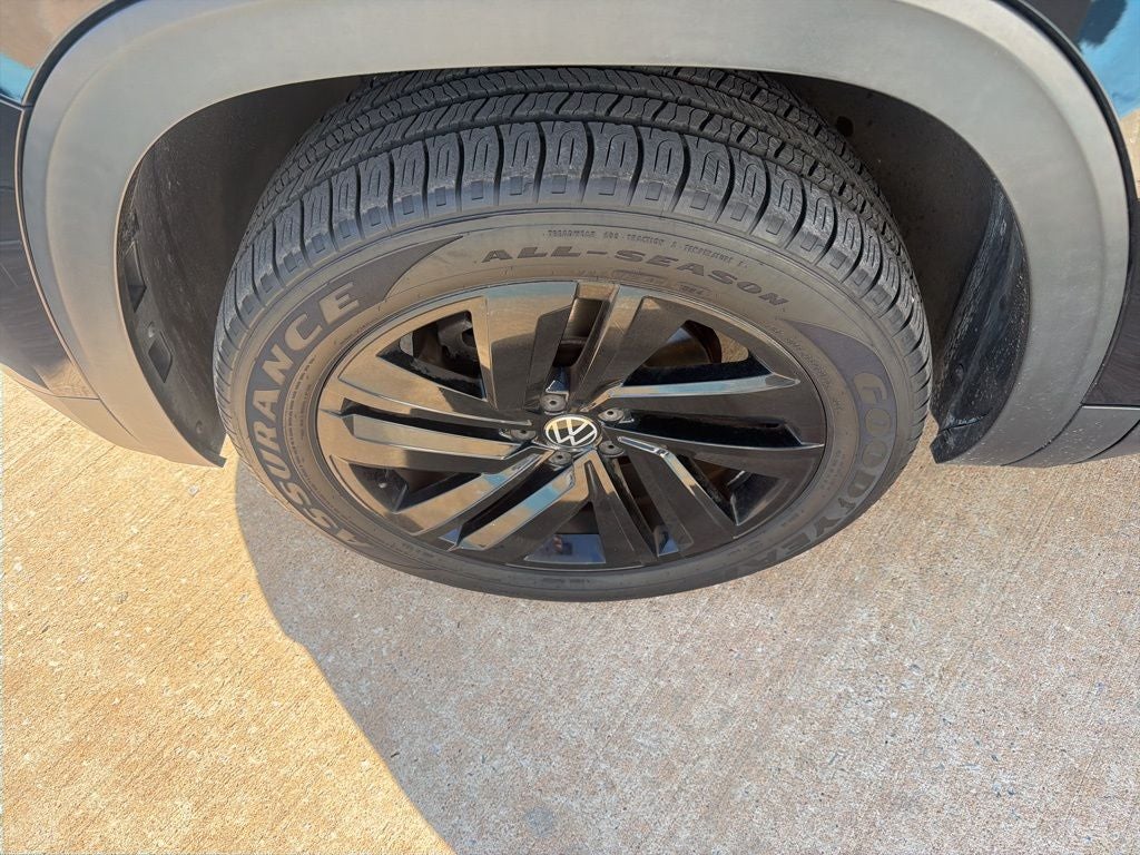 2020 Volkswagen Atlas Cross Sport 2.0T SE w/Technology