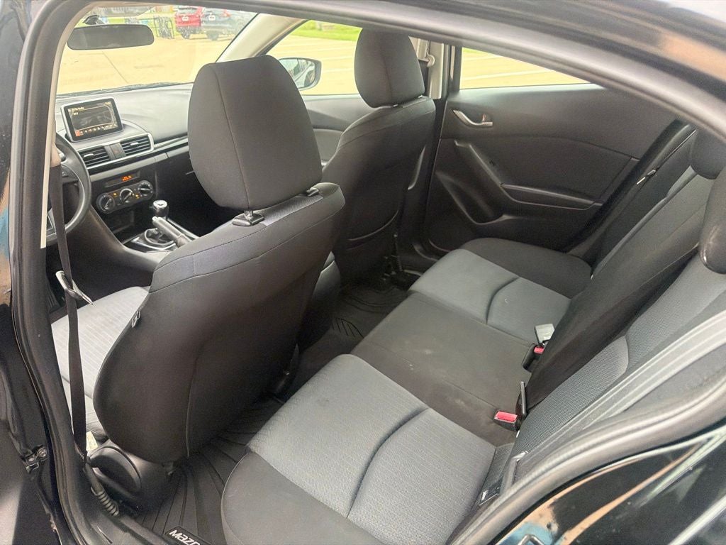 2016 Mazda Mazda3 i Sport