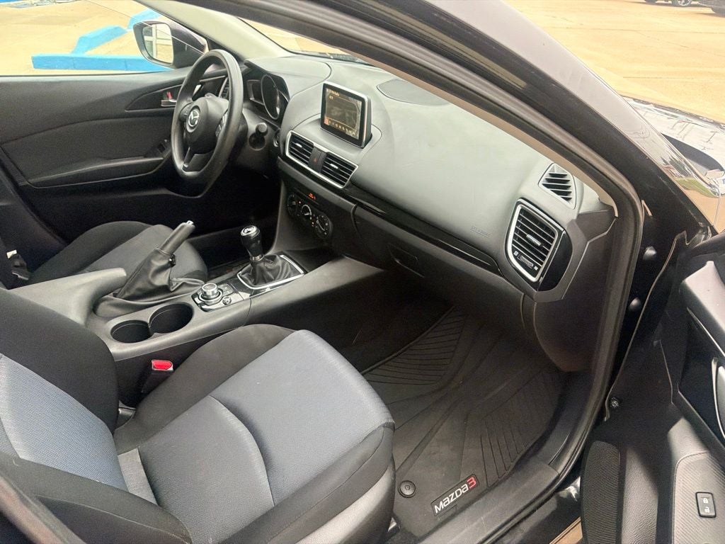 2016 Mazda Mazda3 i Sport