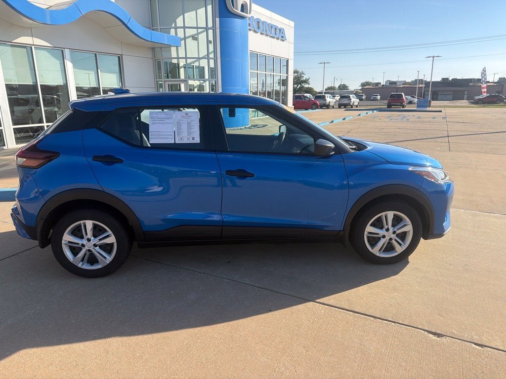 2025 Nissan Kicks Play S