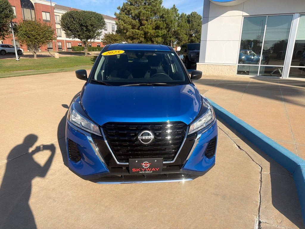 2025 Nissan Kicks Play S