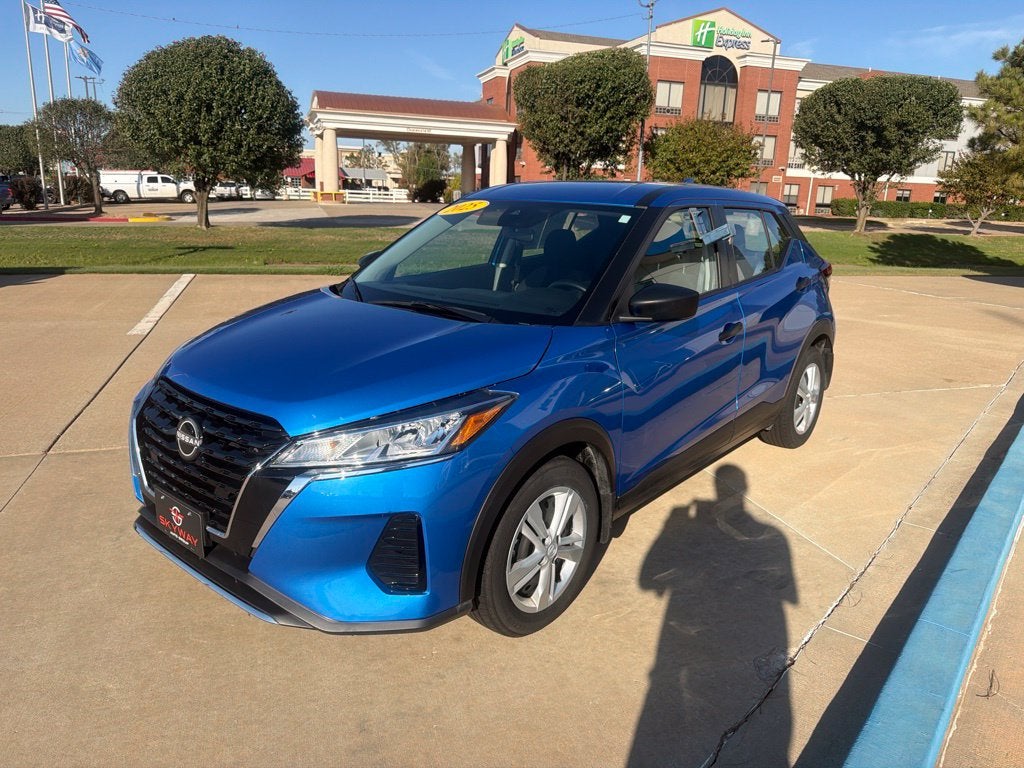 2025 Nissan Kicks Play S