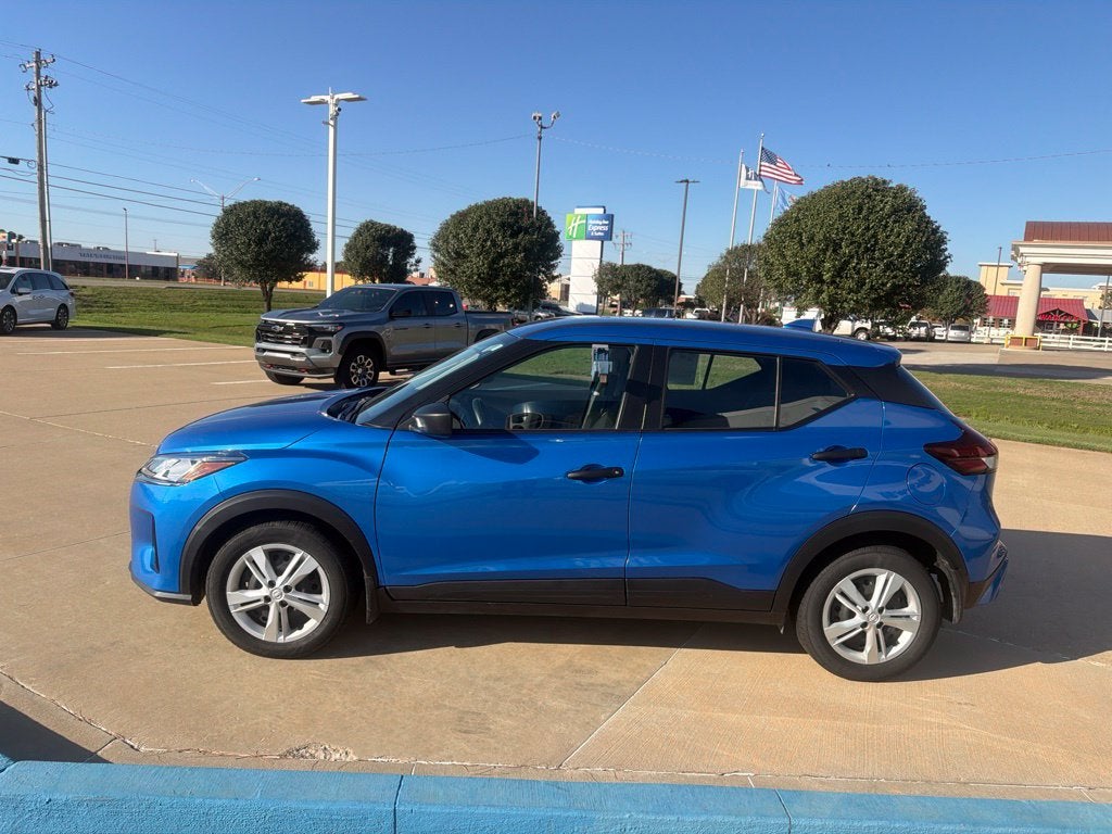 2025 Nissan Kicks Play S