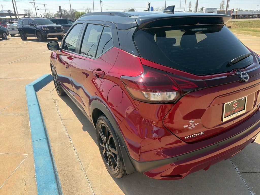 2024 Nissan Kicks SR