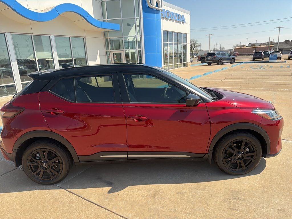 2024 Nissan Kicks SR