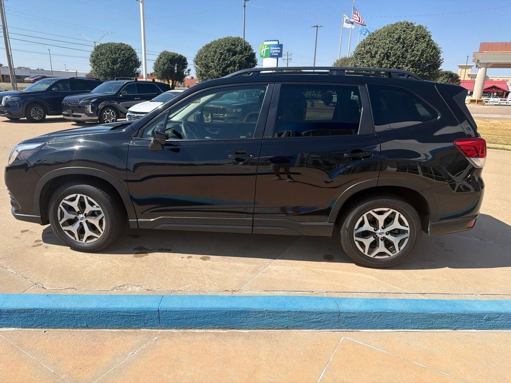 2023 Subaru Forester Premium