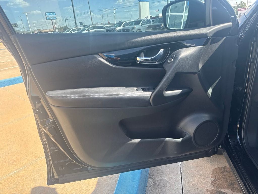 2022 Nissan Rogue Sport SL