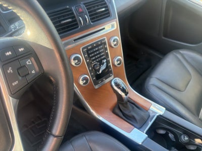 2017 Volvo XC60 T5 Inscription