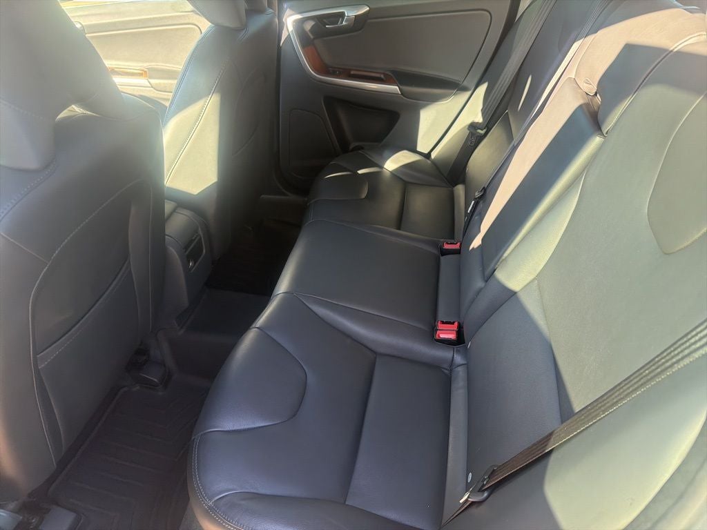 2017 Volvo XC60 T5 Inscription