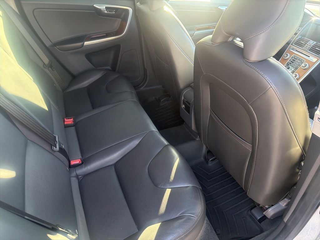 2017 Volvo XC60 T5 Inscription