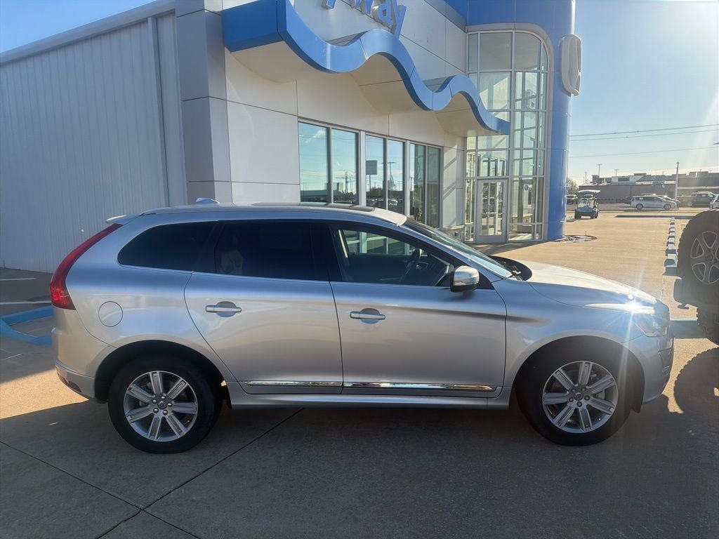 2017 Volvo XC60 T5 Inscription